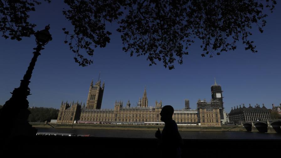 684 personas mueren de coronavirus en Reino Unido