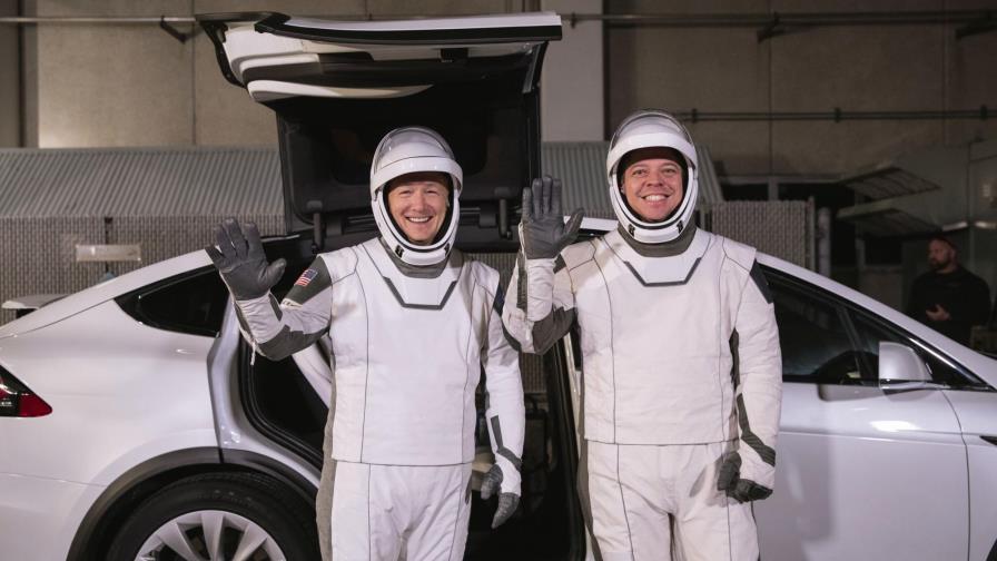 SpaceX se prepara para lanzamiento con mucho estilo