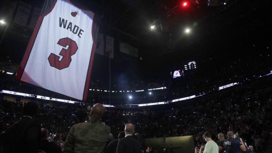 Heat retira camiseta de Wade con paliza a Cleveland