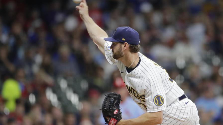 Houser logra 1ra blanqueada, Cerveceros ganan a Cardenales