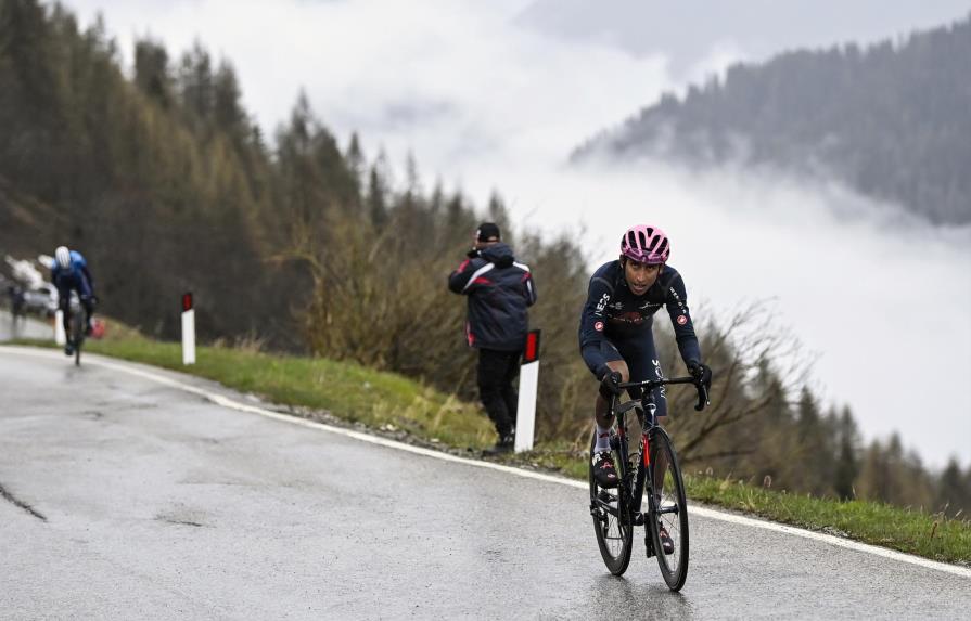 Bernal siente el viento a favor a cinco días del final del Giro