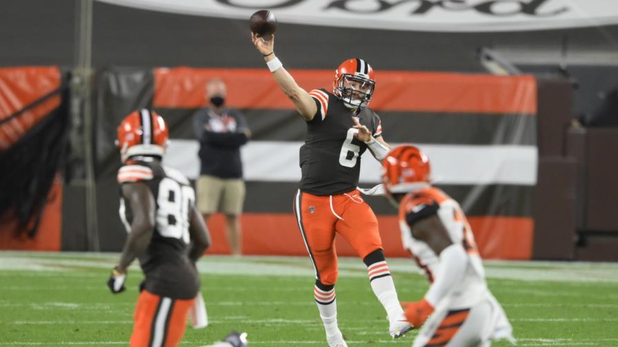 Mayfield lanza 2 pases de anotación, Browns ganan a Bengals