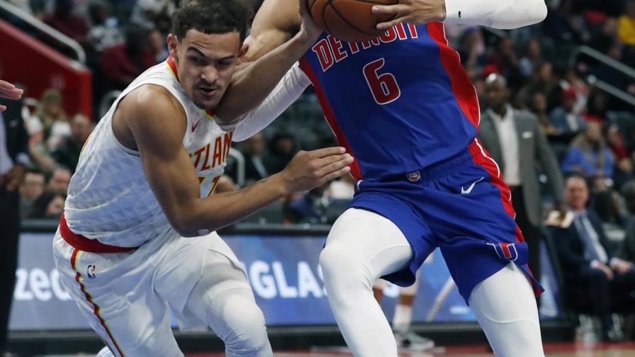 Pistons anotan 76 en primera mitad y ganan 128-103 a Hawks