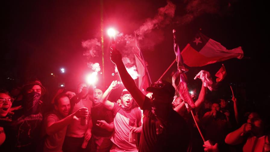 Chile: funcionarios emergencias denuncian agresión policial