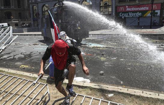 Chile cumple 26 jornadas de movilizaciones con paro general