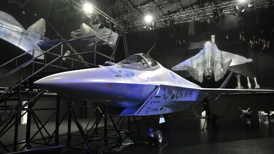 Rusia presenta nuevo avión de combate