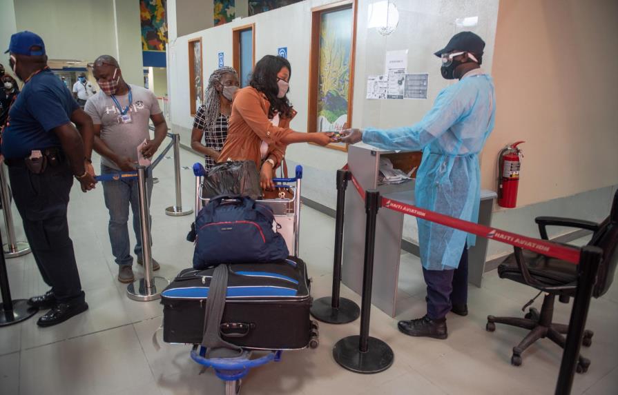 Haití recibe los primeros vuelos comerciales tras reabrir aeropuertos
