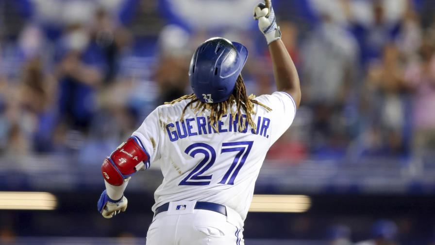 Guerrero Jr. dispara 3 jonrones y Azulejos ganan a Orioles
