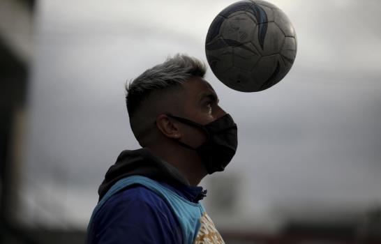 Metegol humano reaviva el fútbol en Argentina Metegol humano reaviva el fútbol en Argentina