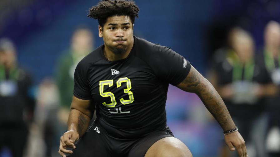  Los Bucs añaden a lineman para dar protección a Brady