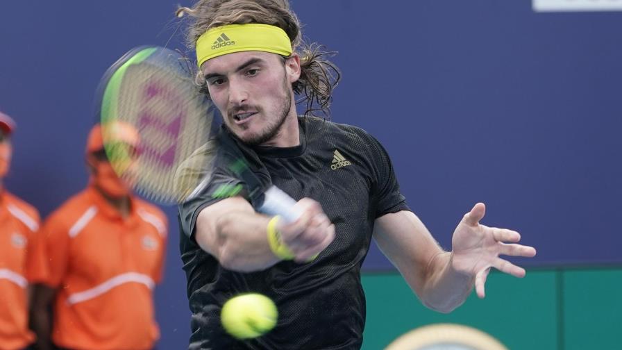 Tsitsipas y Barty ganan en Miami; Halep se retira por lesión