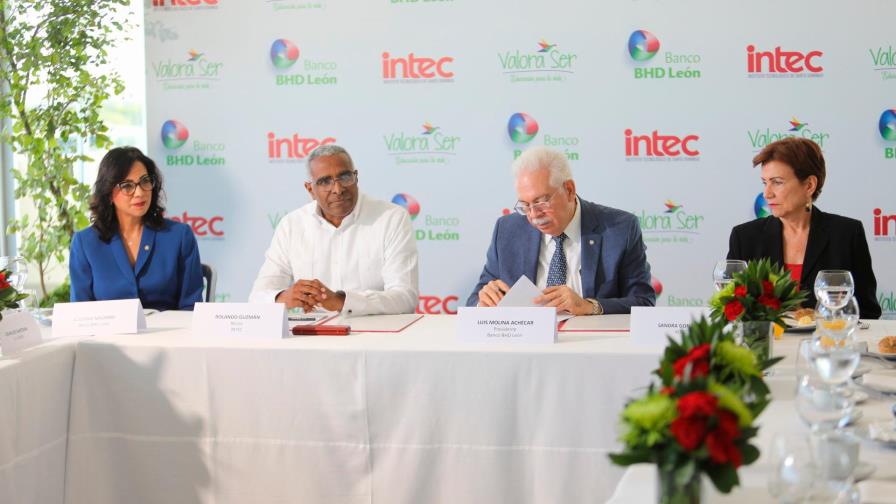 BHD León e INTEC firman acuerdo para formación en valores BHD León e INTEC firman acuerdo para formación en valores