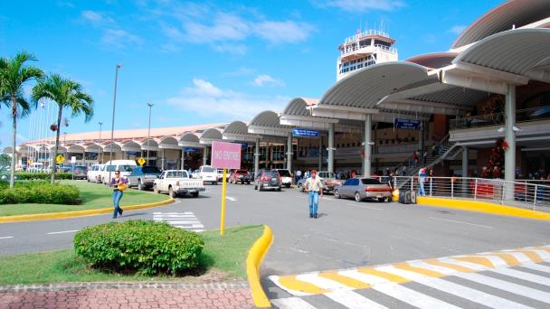 Aeropuerto Internacional del Cibao primero en recibir certificado Carbono Neutral