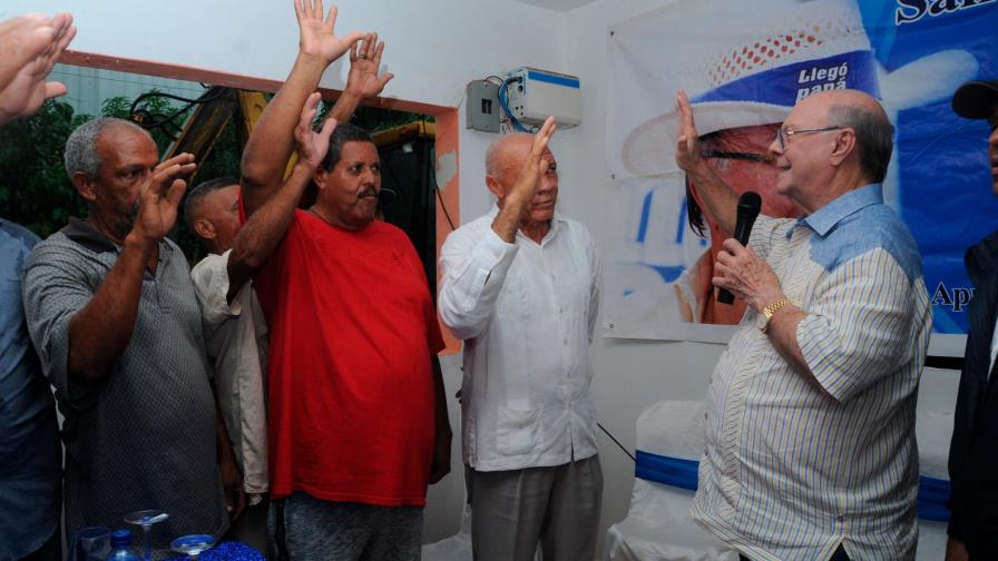 Hipólito Mejía promete devolver recursos de mina de oro a Sánchez Ramírez Hipólito Mejía promete devolver recursos de mina de oro a Sánchez Ramírez