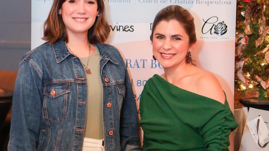 Montserrat Bordas imparte charla sobre maternidad junto a María Conchita Arcalá