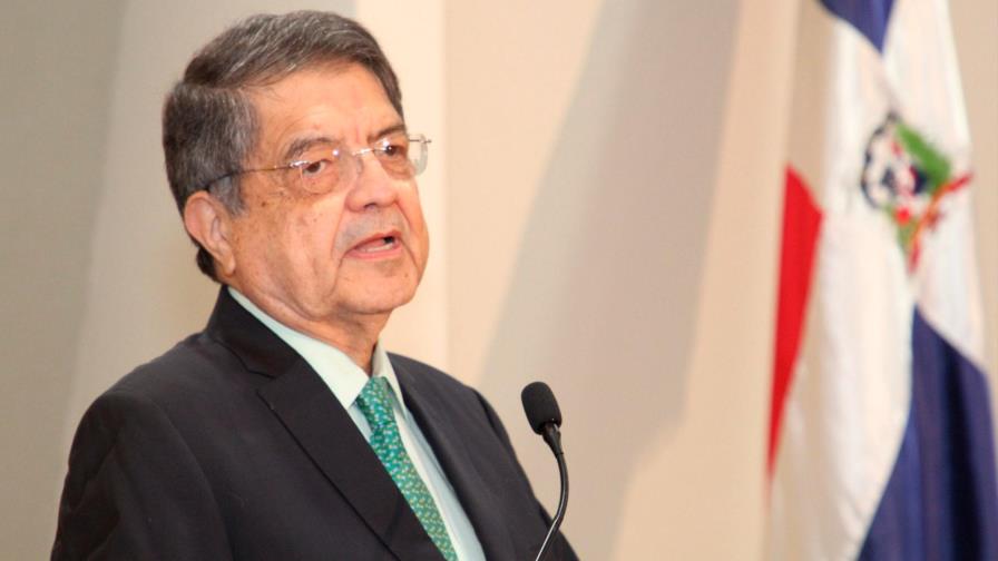 La RAE pide retirar la orden de detención contra el escritor Sergio Ramírez