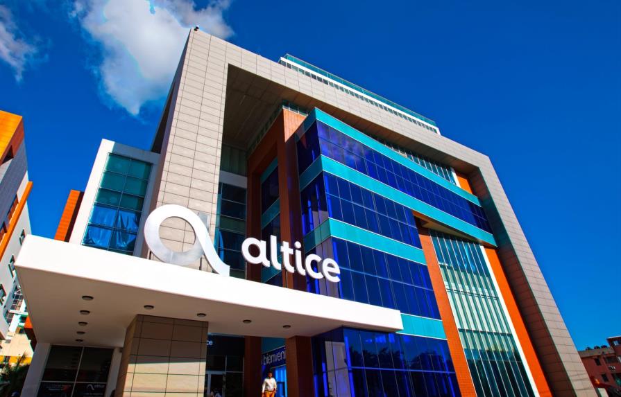 Altice ofrece servicio de asistencia y tutorías en aplicaciones para comunicación a distancia