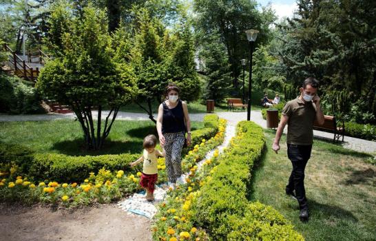 Cifra mundial de muertes por coronavirus llega a 400,000