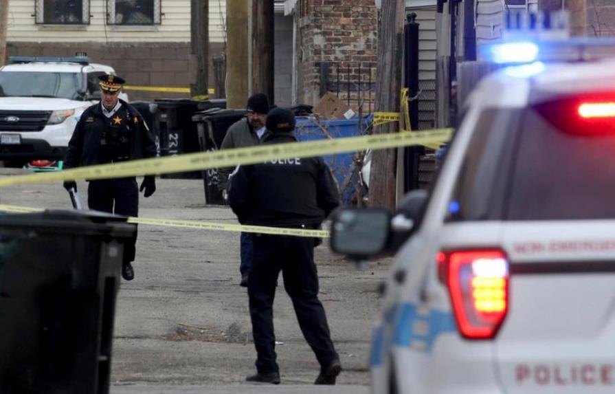 Un hombre atrincherado mata en EEUU a cuatro personas, entre ellas dos policías