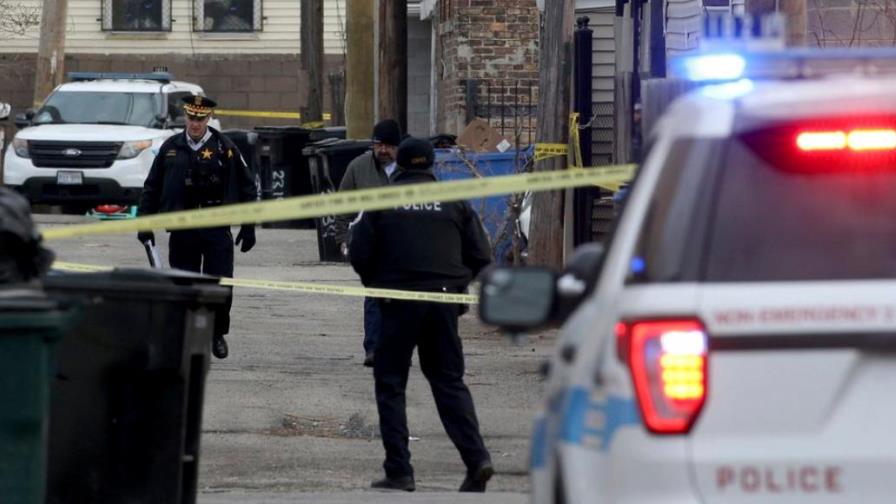 Un hombre atrincherado mata en EEUU a cuatro personas, entre ellas dos policías