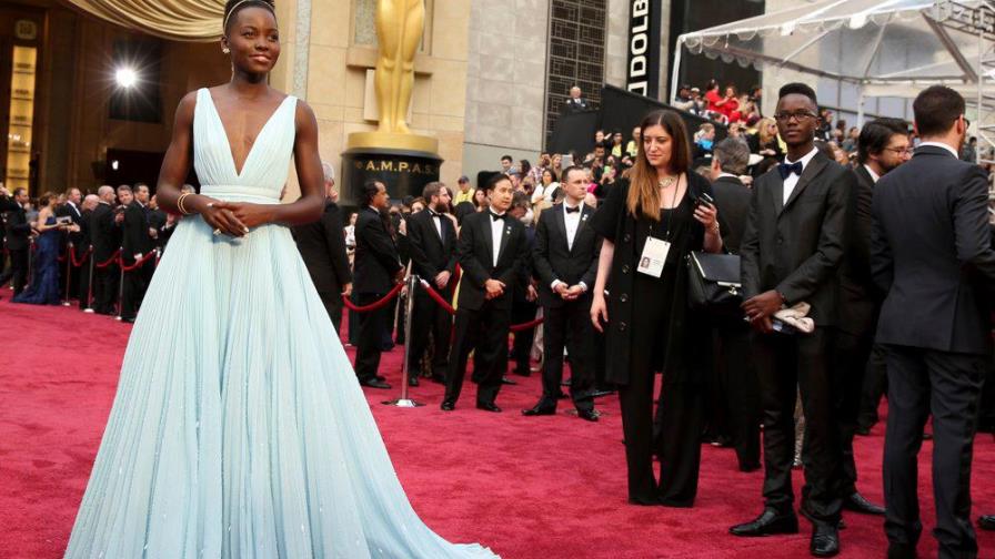 ¿Qué ocurre con los vestidos de la alfombra roja luego de los premios? 