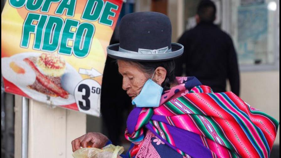 Quito retoma actividad tras largo confinamiento por COVID-19