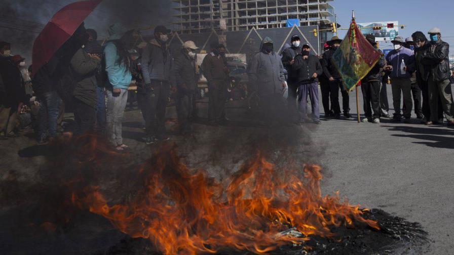 Protestas antigubernamentales dejan varios heridos en Bolivia Protestas antigubernamentales dejan varios heridos en Bolivia