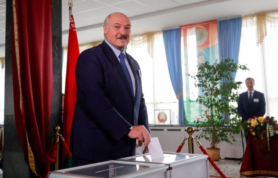 El presidente bielorruso se reunirá con Putin el lunes en Rusia