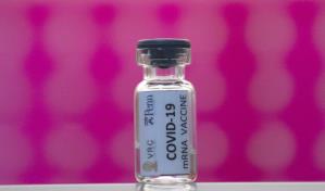 Dificultades asedian plan de vacunas asequibles de COVID-19