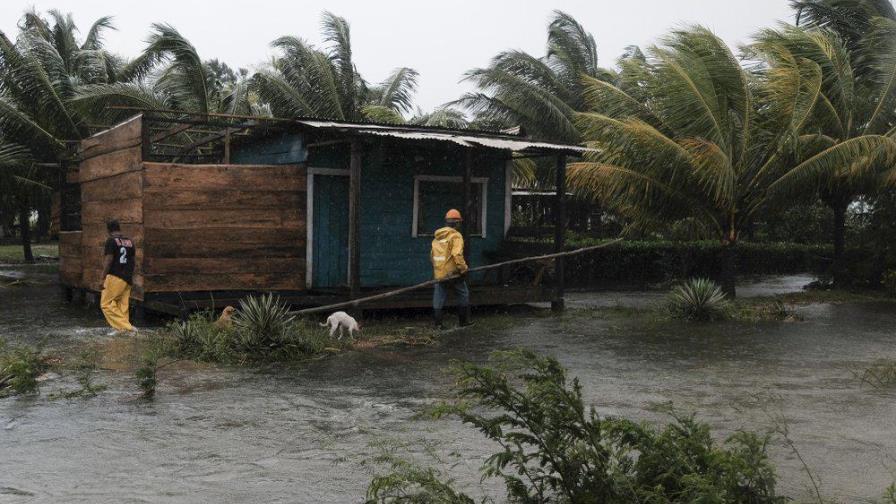 Eta azota caribe nicaragüense; un muerto en Honduras
