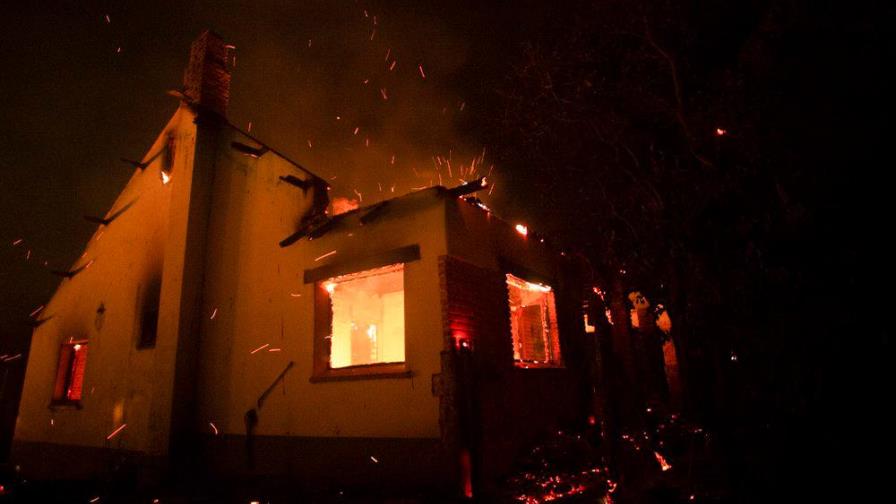 Incendios en el sur argentino causan evacuados y heridos