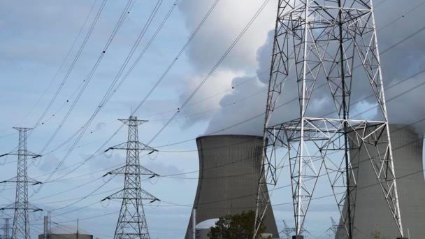 RD se fija plazo para estudiar uso de la energía nuclear para generar electricidad