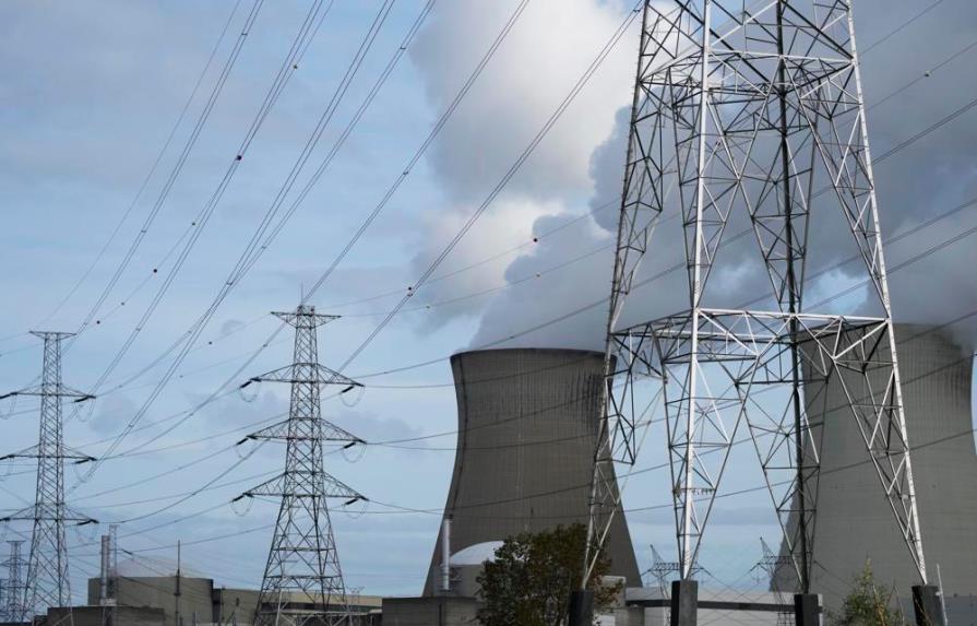 RD se fija plazo para estudiar uso de la energía nuclear para generar electricidad