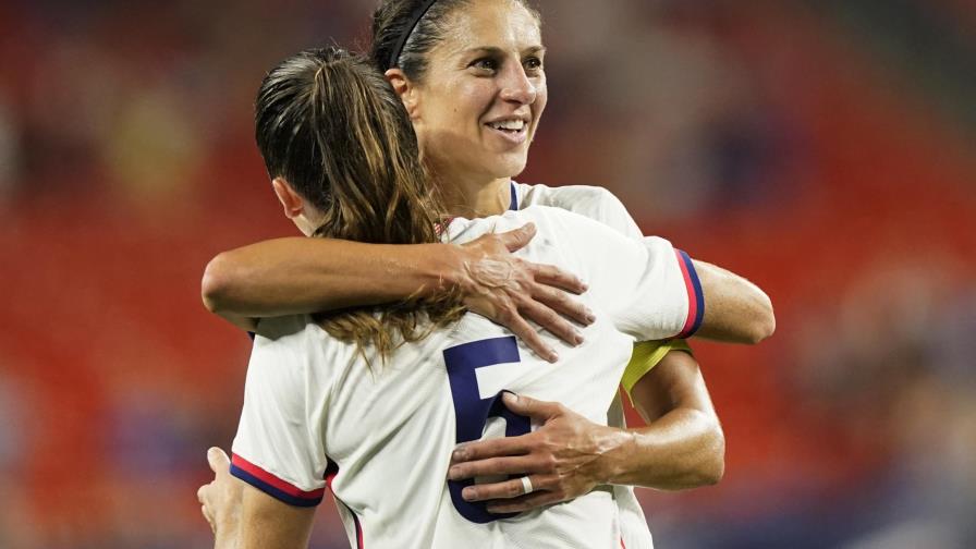 Lloyd anota 5; seleccionadas de EEUU arrollan a Paraguay Lloyd anota 5; seleccionadas de EEUU arrollan a Paraguay