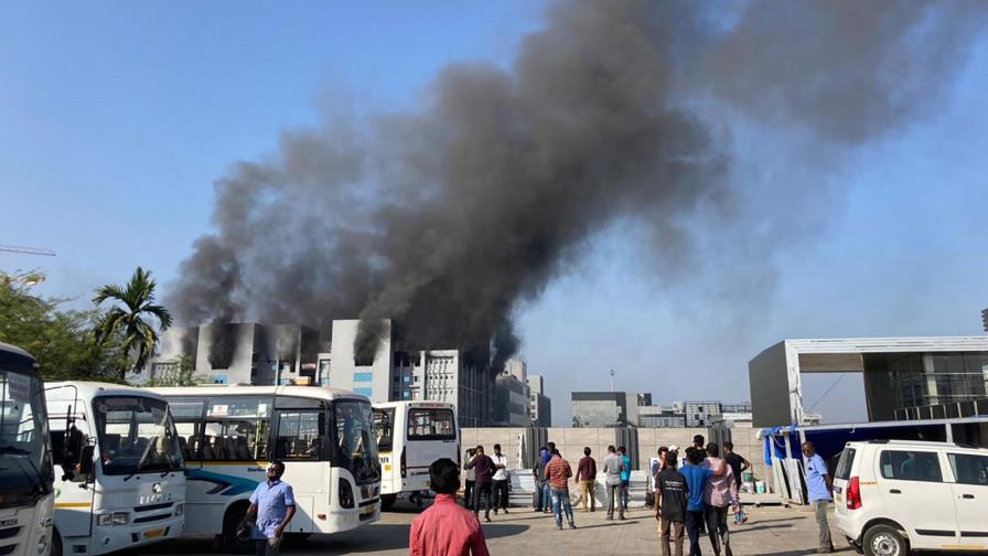 Cinco muertos en incendio en fábrica de vacunas en la India