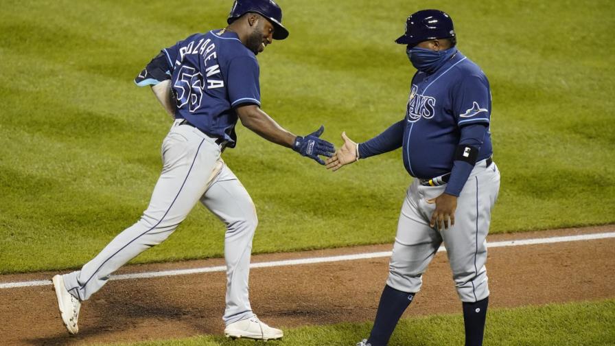 Arozarena batea 2 jonrones; Rays se coronan en el Este