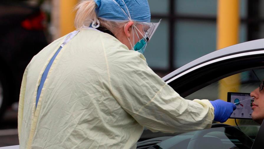 Estados Unidos acumula 588,528 muertes y 33,055,614 contagios por COVID-19