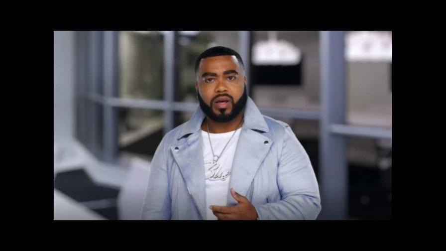 Rapero a juicio en Miami tras comprarse un Ferrari con ayuda estatal por COVID-19