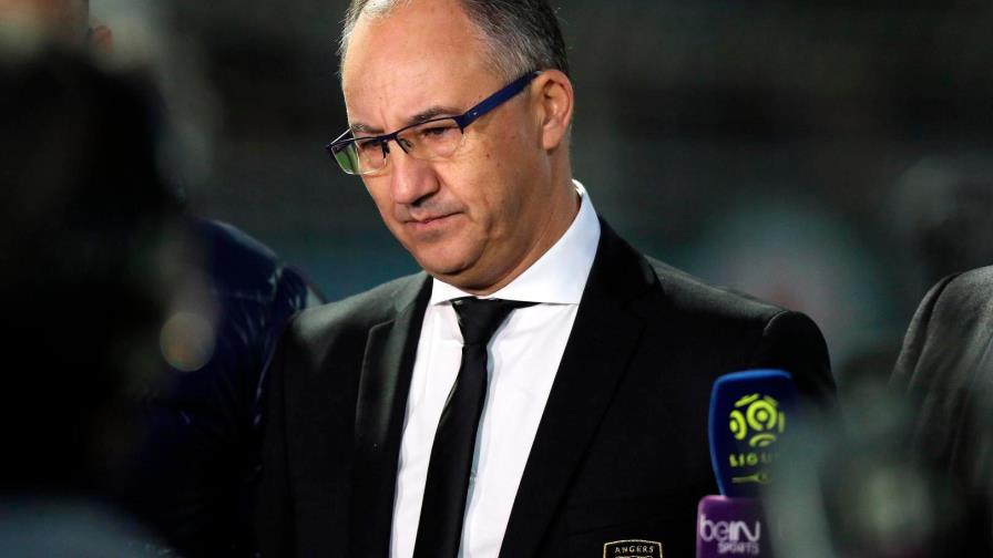 Policía interroga a presidente de equipo de fútbol francés