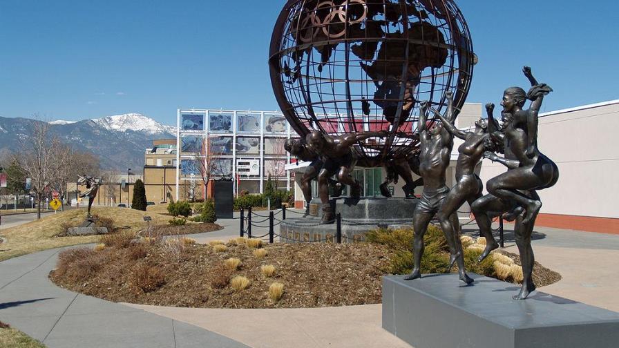 Piden al COI eliminar prohibición a protestas en Juegos Olímpicos