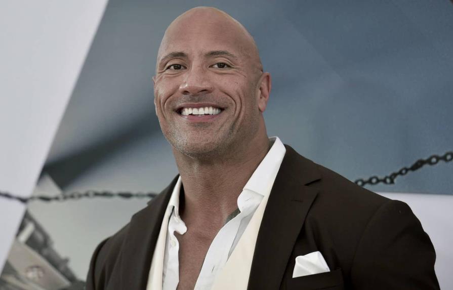 Actor Dwayne “The Rock” Johnson adquiere XFL