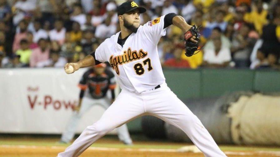 Los Gigantes anuncian a Richelson Peña para su partido de apertura