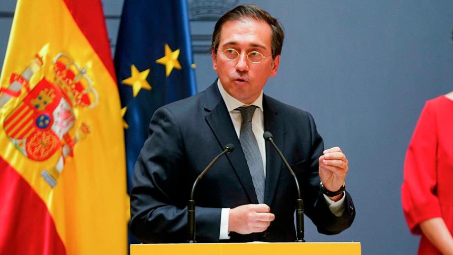 España exige a Cuba devolverle credenciales a corresponsales