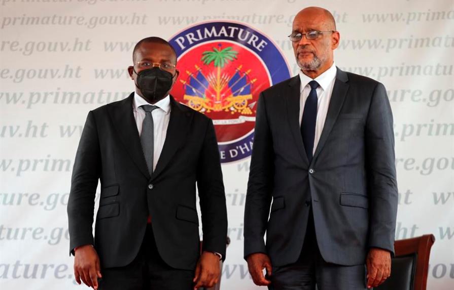 Francia “alienta el diálogo” en Haití para salir de la crisis política