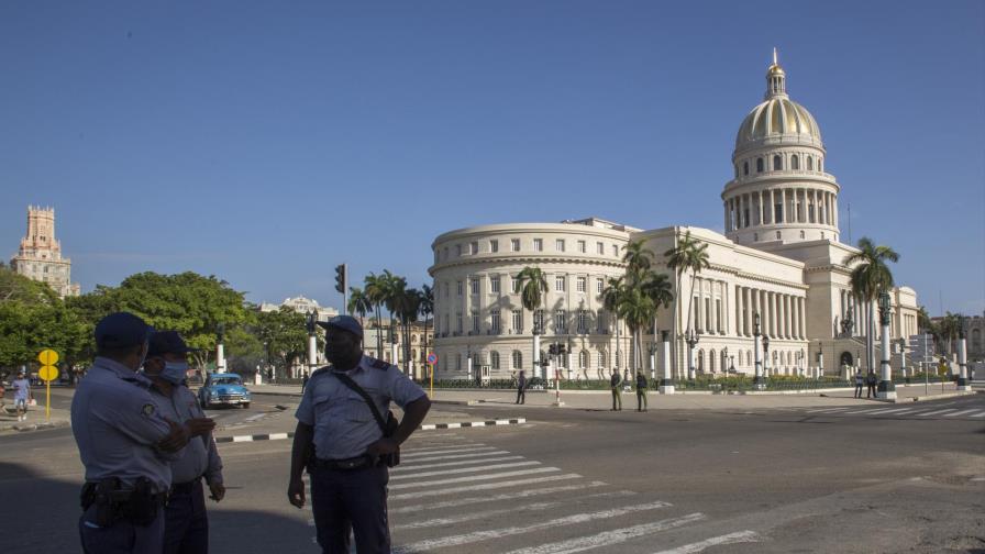 Raúl Castro participa de reunión tras protestas en Cuba