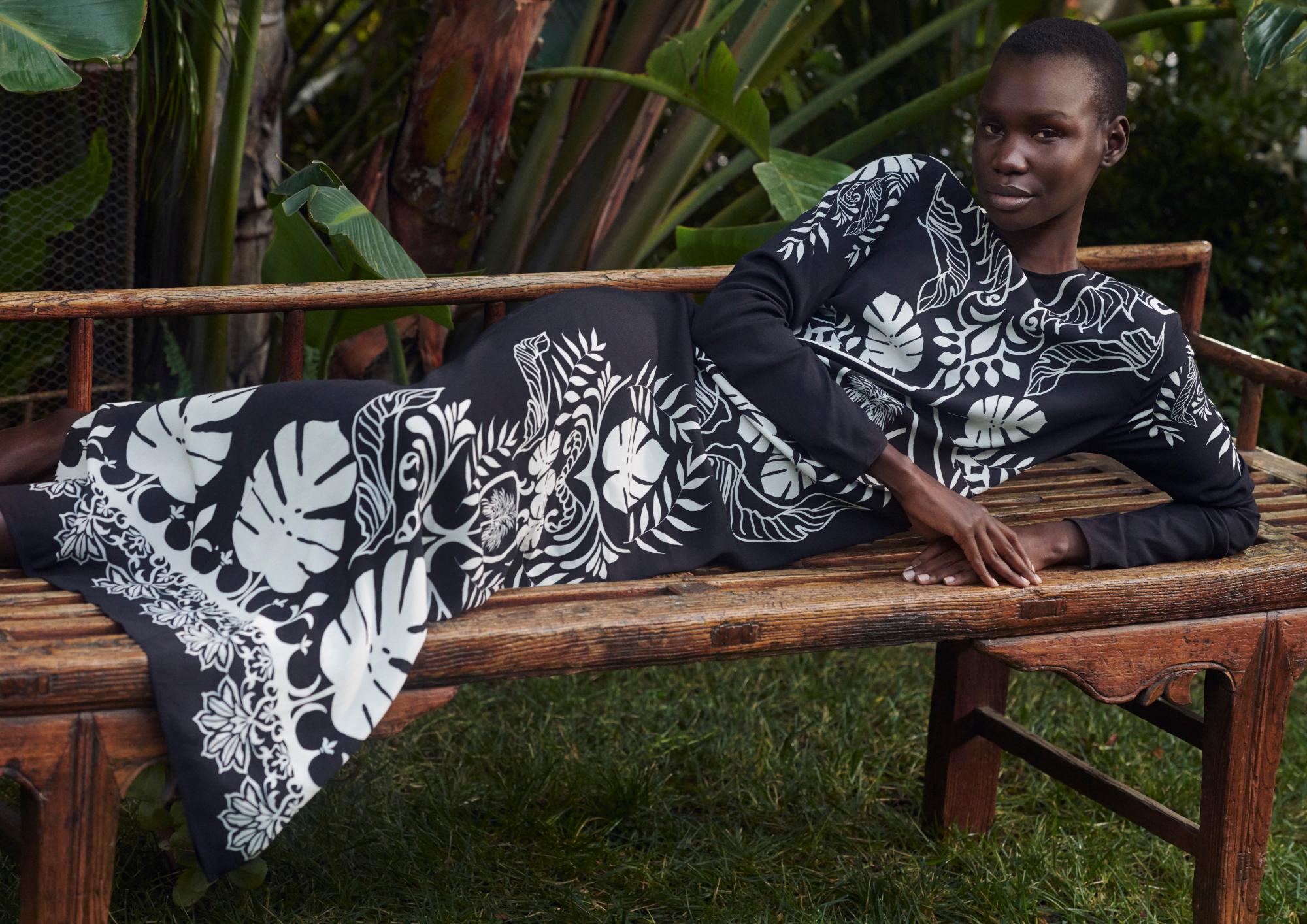 Las piezas sumergen al sofisticado mundo bohemio de la colombiana.