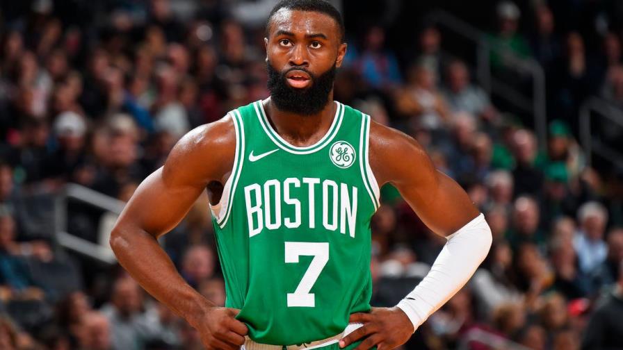 Jaylen Brown (Celtics) dice que el coronavirus resaltó desigualdad en EEUU