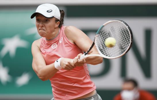 Normalidad en Francia: Avanzan Nadal, Djokovic y Swiatek Normalidad en Francia: Avanzan Nadal, Djokovic y Swiatek