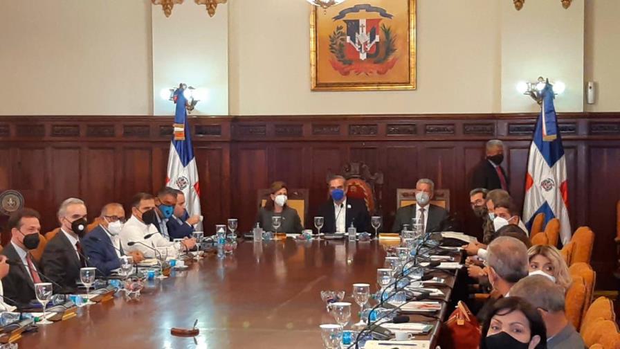 Consejo de Ministros está reunido en el Palacio para conocer presupuesto del 2021