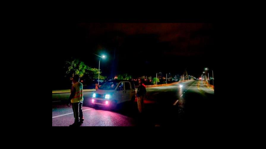 Medidas de emergencia y toque de queda en RD llegan a su primer año Medidas de emergencia y toque de queda en RD llegan a su primer año